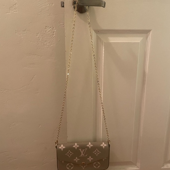 Louis Vuitton Félicie Pochette - Picture 5 of 10